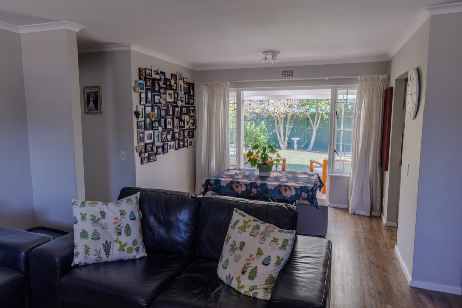 2 Bedroom Property for Sale in Pinelands Western Cape